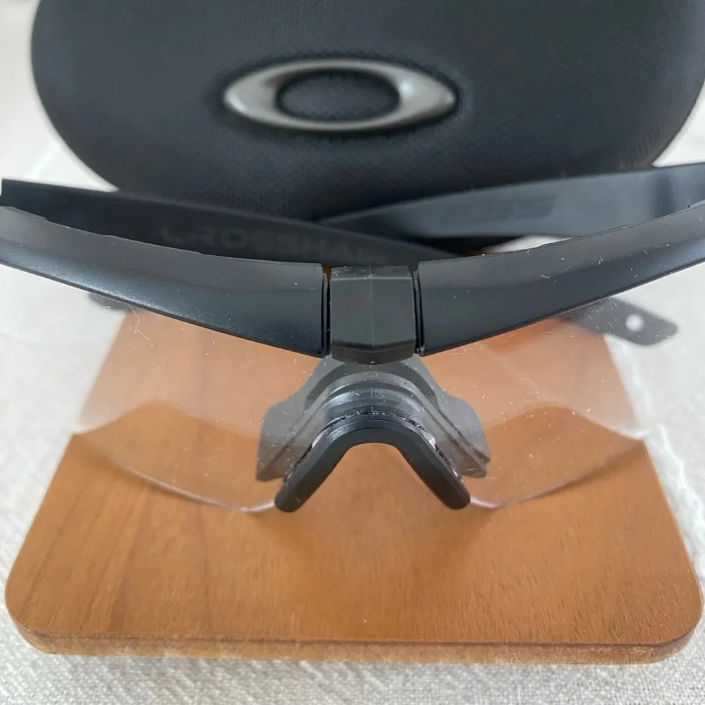 ESS Black and Gray VR Glasses with Case